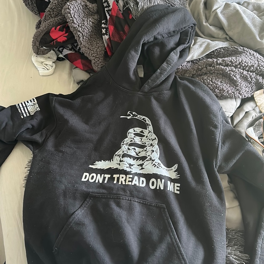 Don’t tread on my sweatshirt, worn 3 times size woman’s size M